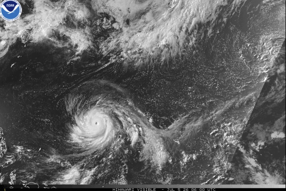 Islands in the western Pacific brace for Super Typhoon Bavi
