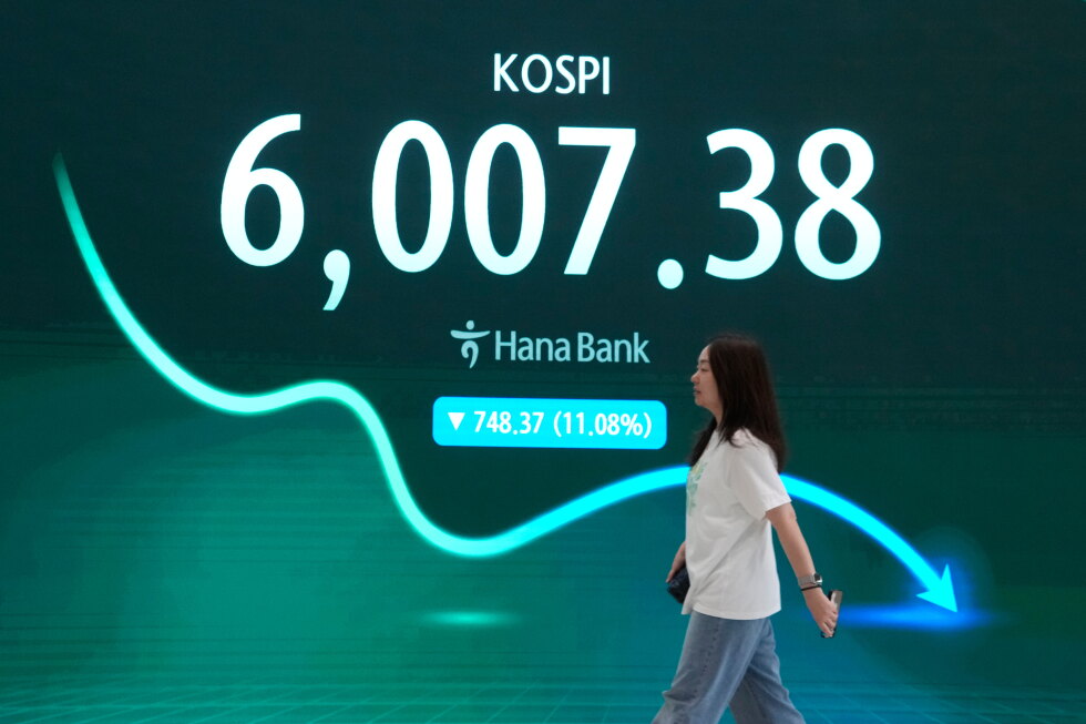 South Korea's Kospi share index falls 6%, as investors dump more AI-related stocks