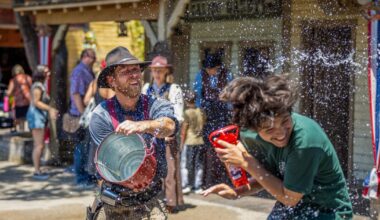 Knott's Berry Farm social media takeover event sparks police warning