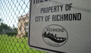 Richmond water main break caused low pressure, outages. Water safe to drink.