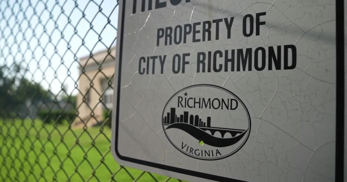 Richmond water main break caused low pressure, outages. Water safe to drink.