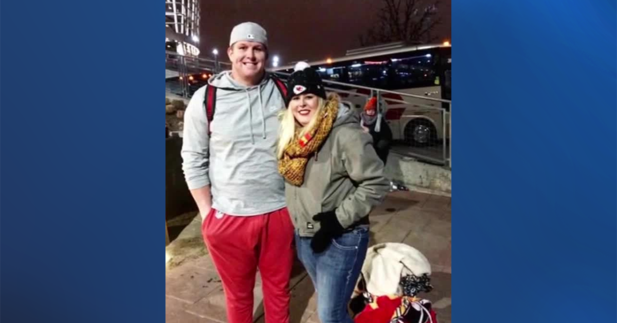 Parents promote mental health care after death of Utahn, NFL player Jordan Devey