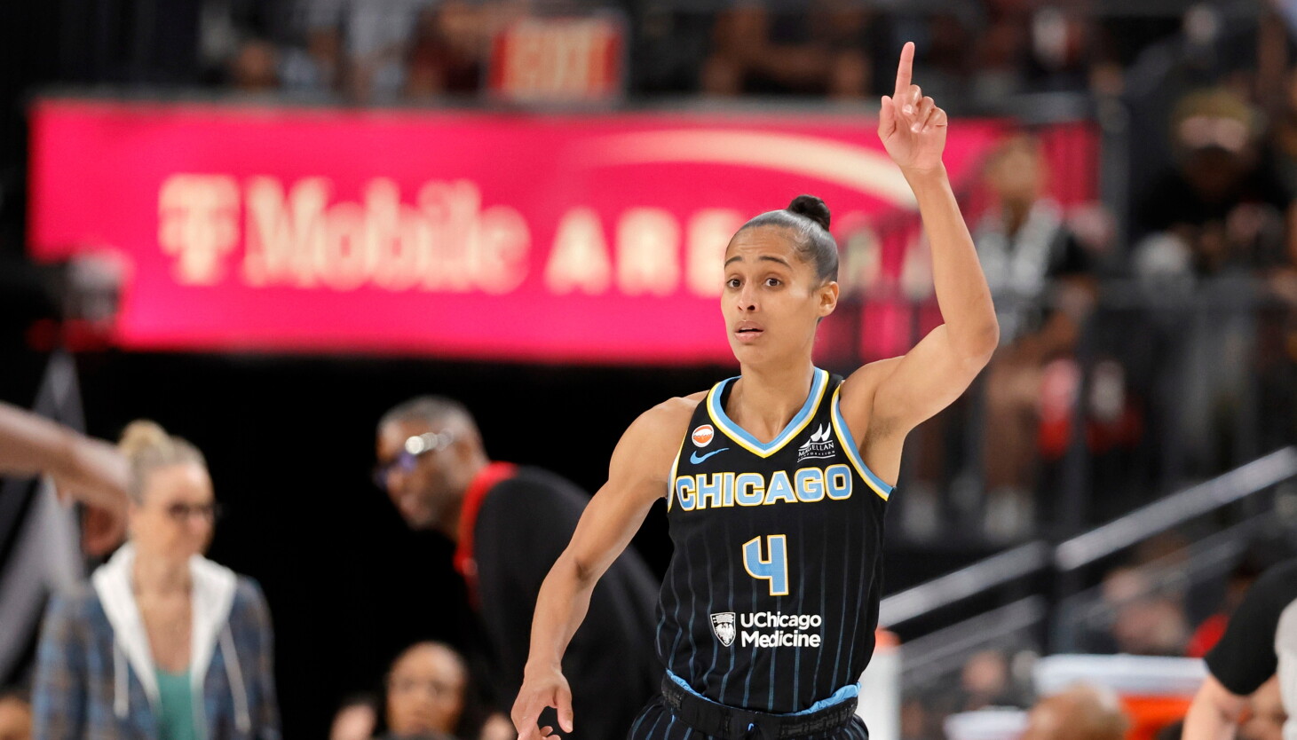 Squabble between Sky, Skylar Diggins was predictable, but it happened more quickly than many thought it would