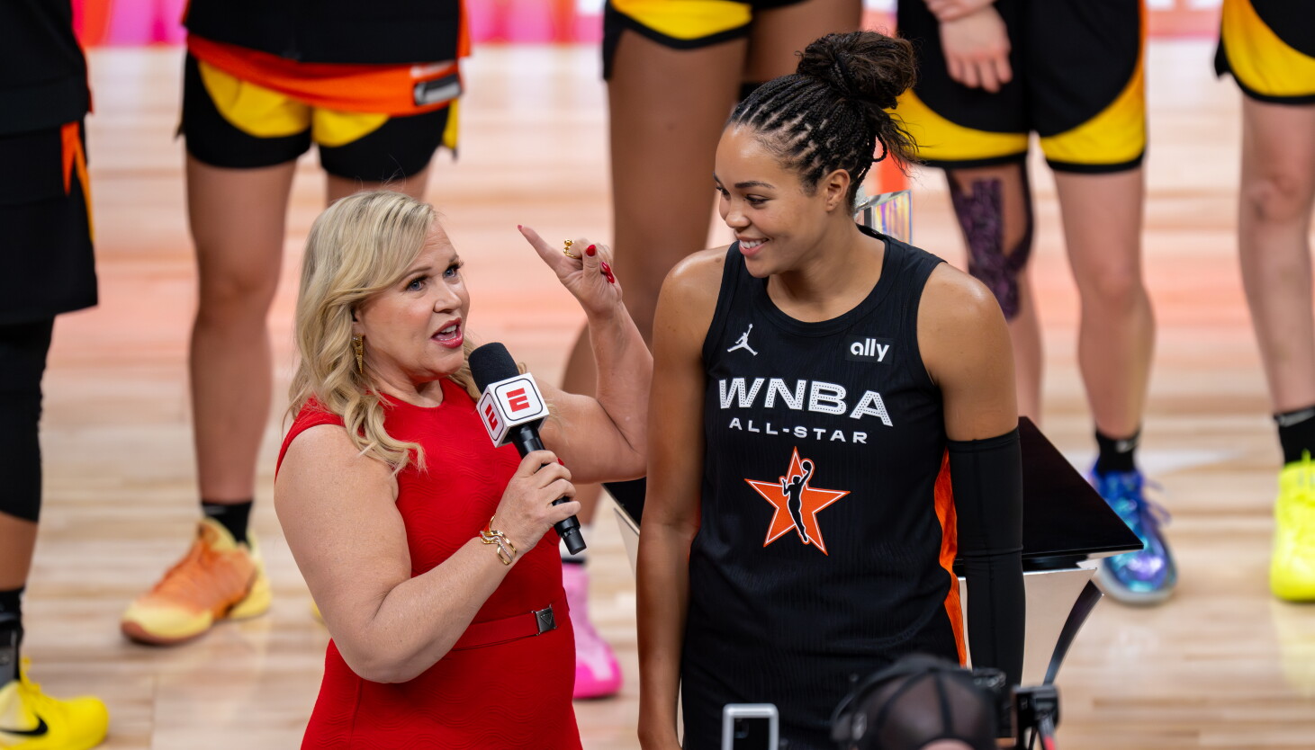 ESPN's Holly Rowe continues telling WNBA's stories at All-Star Game in Chicago