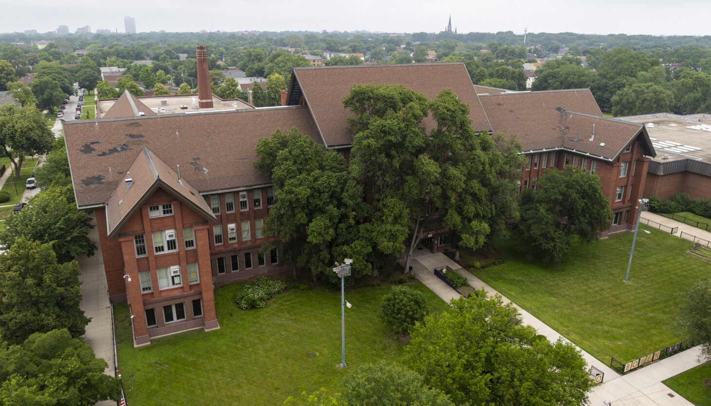 Bowen High — Schurz High School's overlooked architectural doppelgänger — gets recognized at last