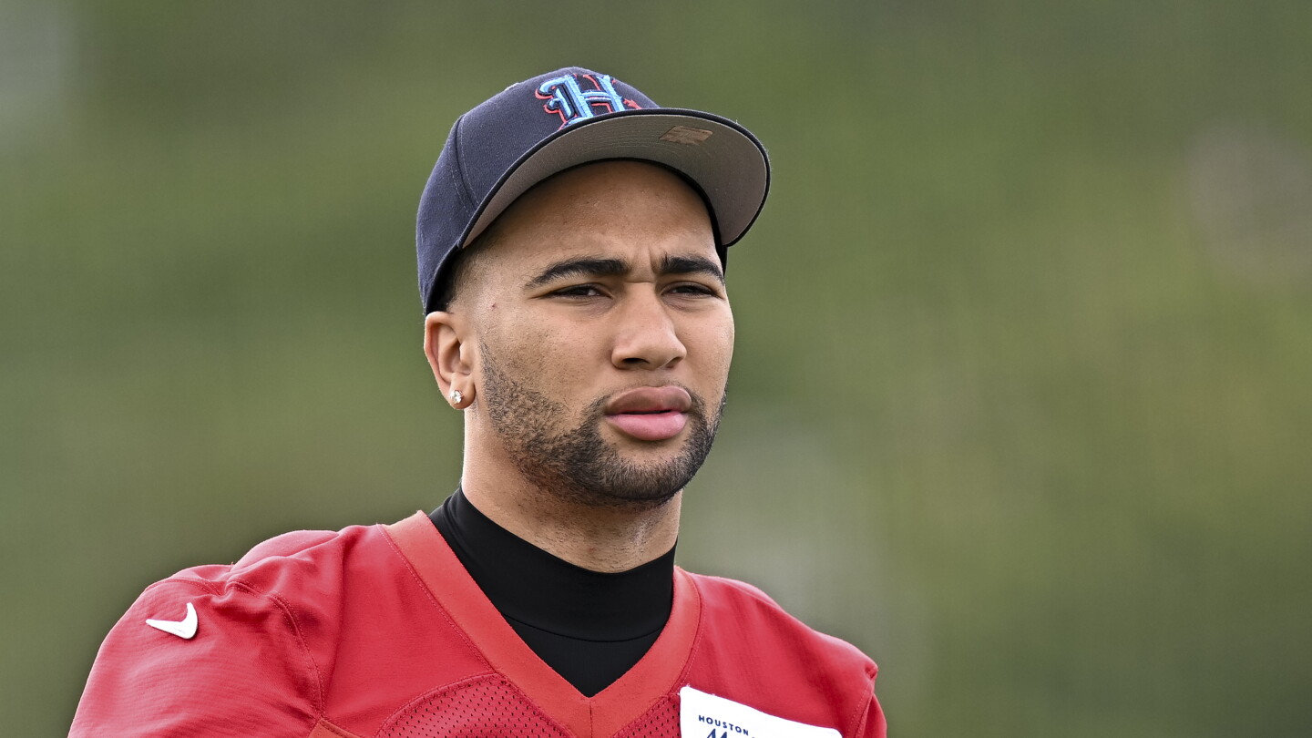 DeMeco Ryans: C.J. Stroud, Nick Caley communicating much better this year