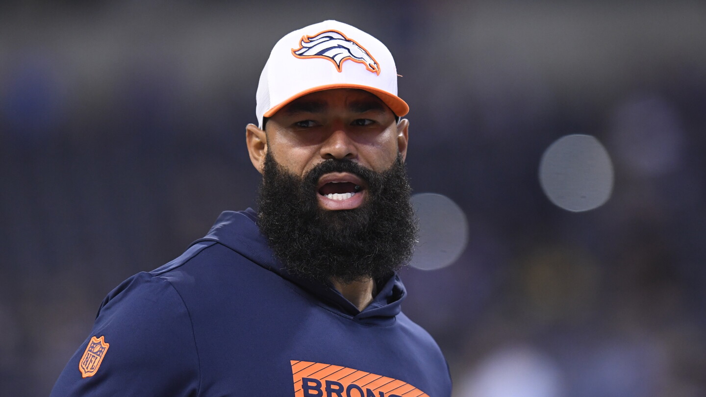 Broncos are expected to re-hire Michael Wilhoite as a member of their staff