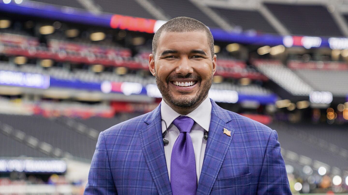 Report: Jonathan Jones is in "advanced talks" to leave CBS for The Athletic