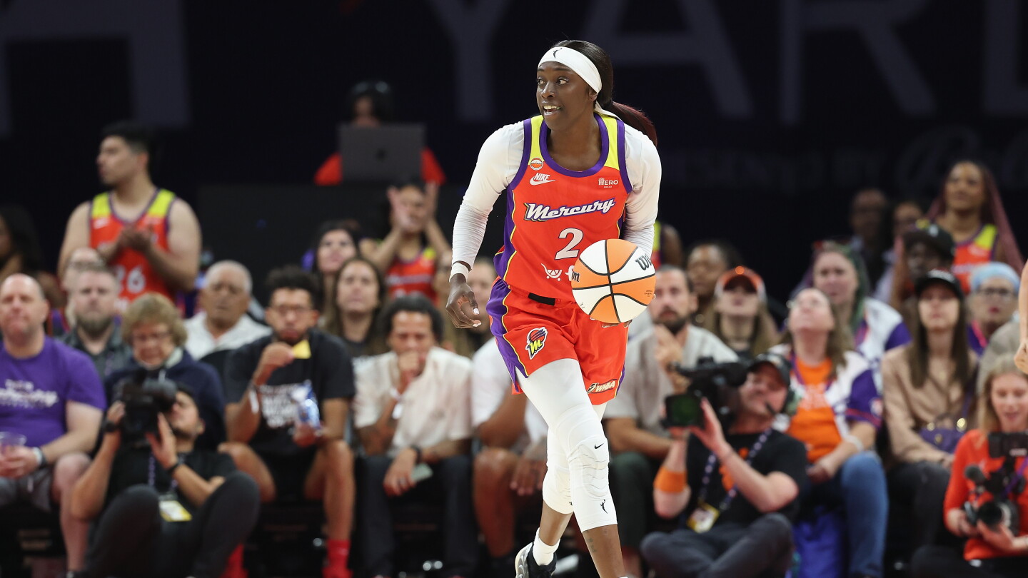 WNBA Heat Check: Kahleah Copper extends scoring streak, Naz Hillmon struggles to produce