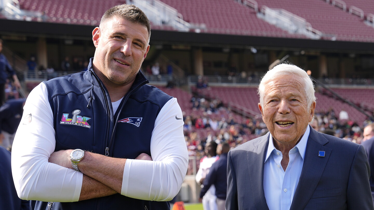 Robert Kraft on Mike Vrabel: "No one is infallible"