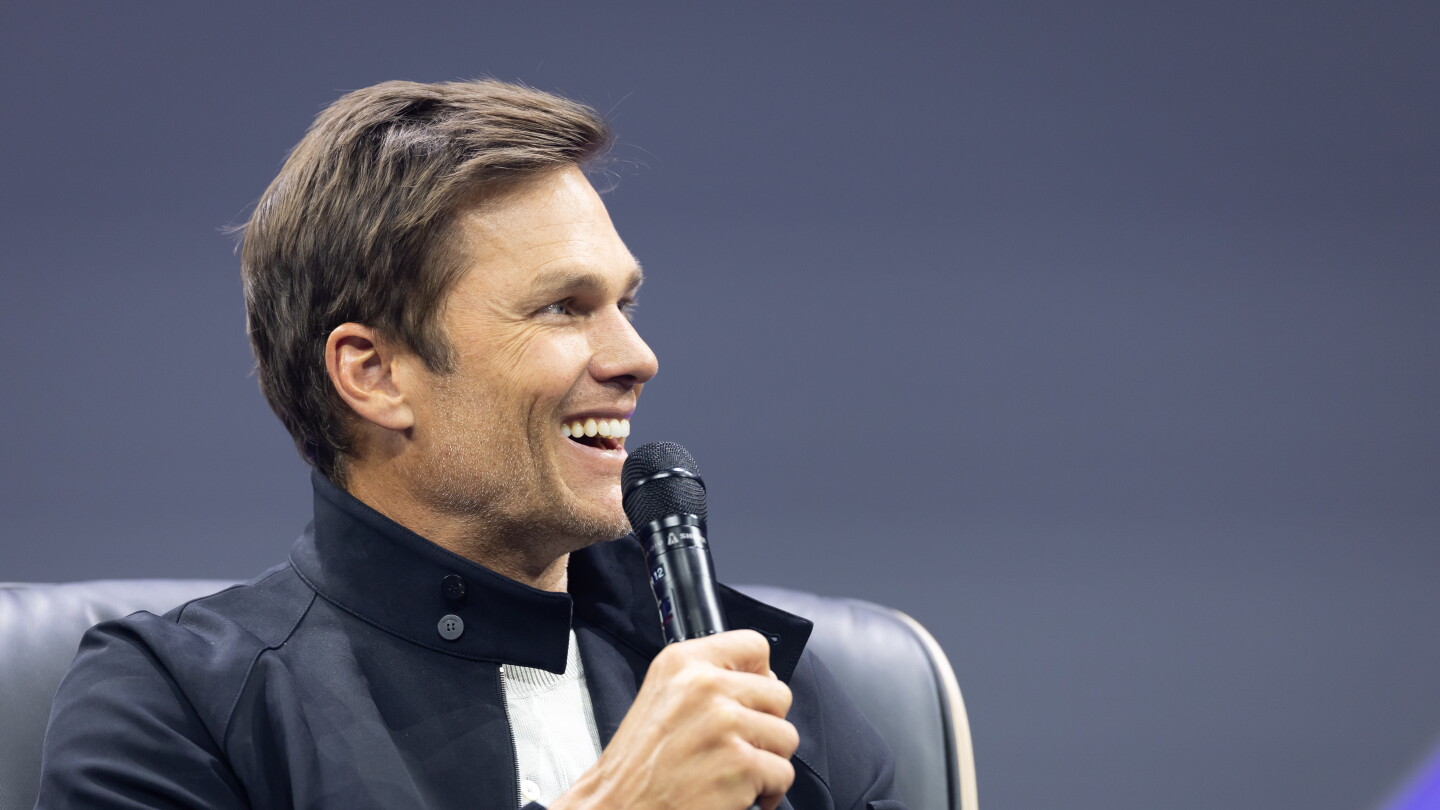 Is Tom Brady laying the foundation for a presidential run?