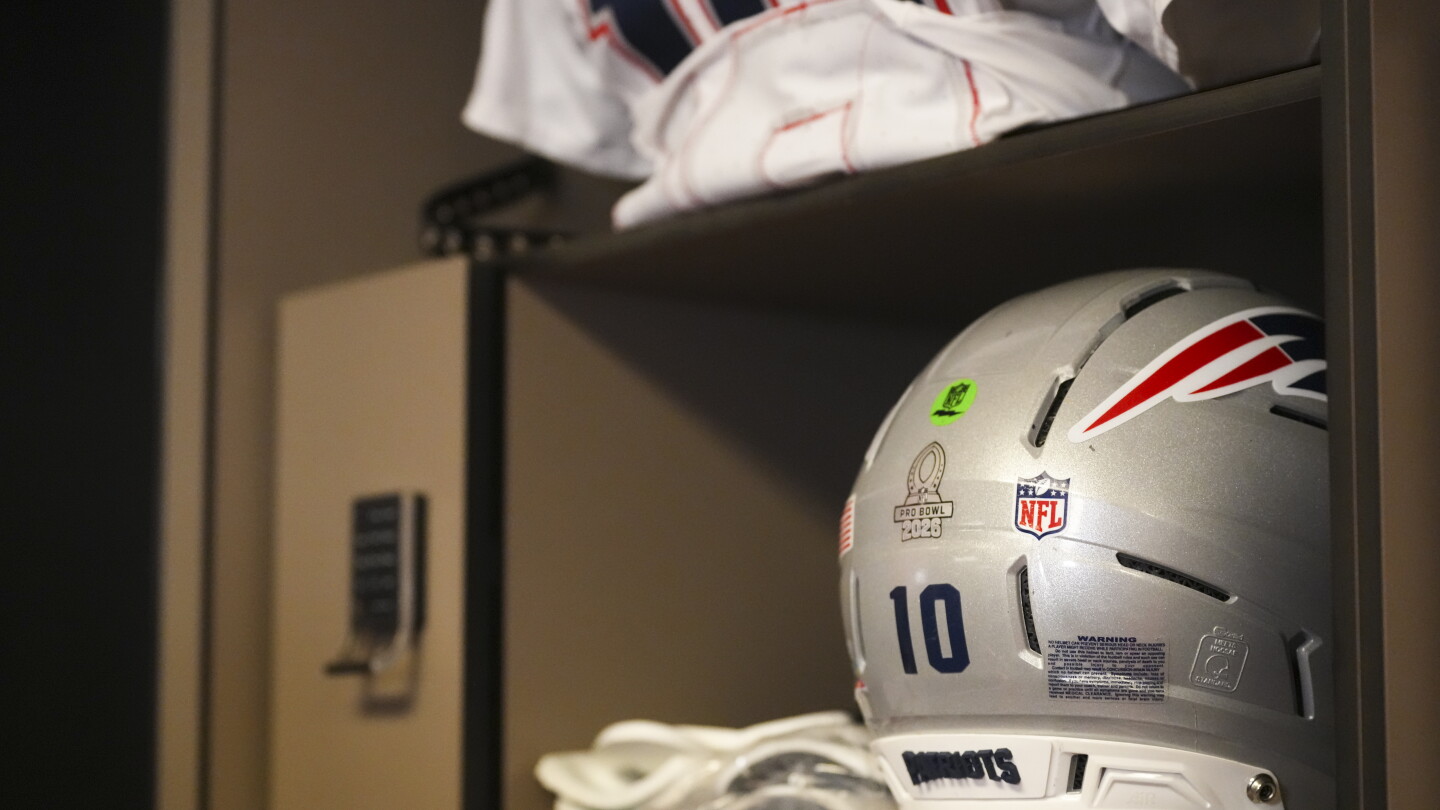Patriots second-round LB Gabe Jacas agrees to terms