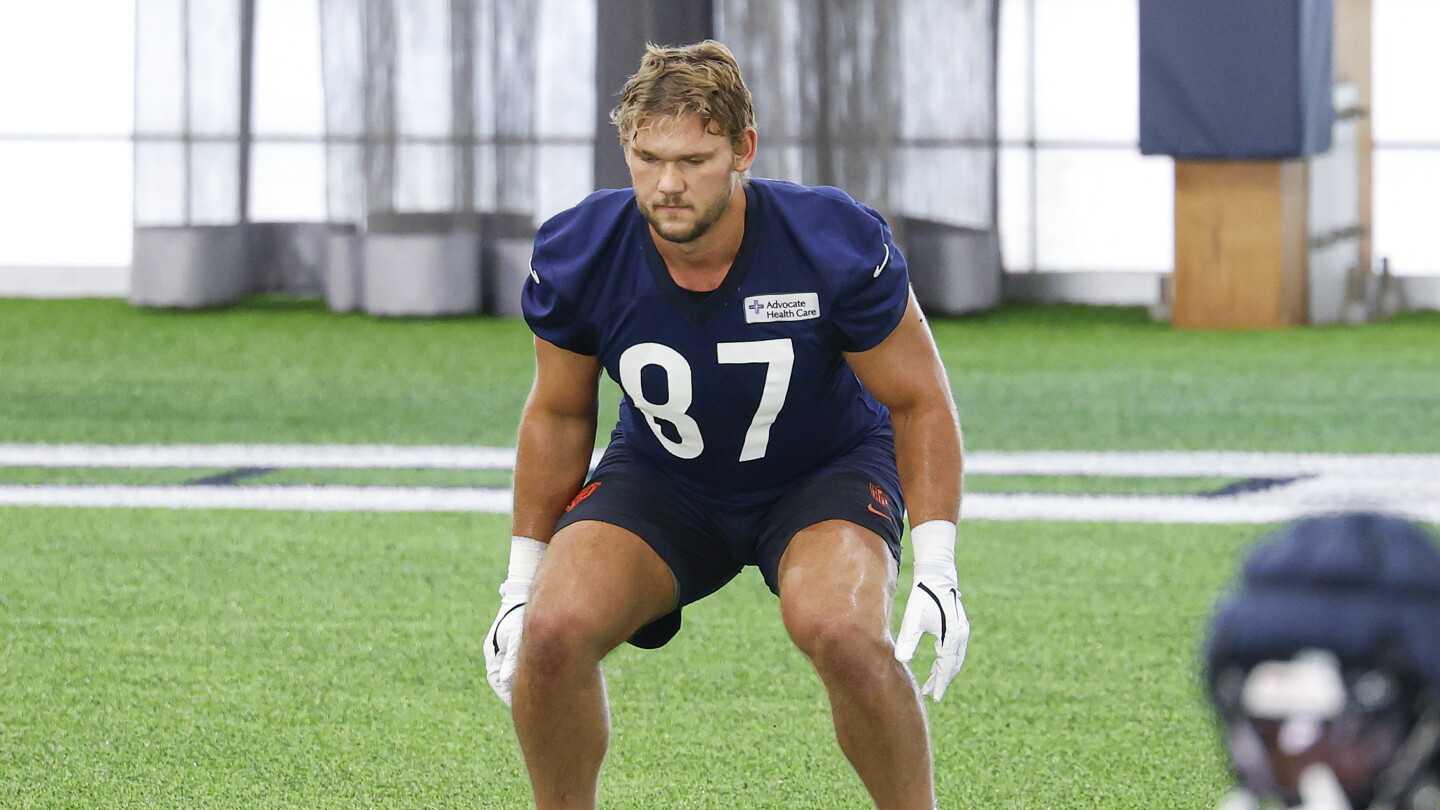 Bears sign third-round TE Sam Roush to complete draft class signings