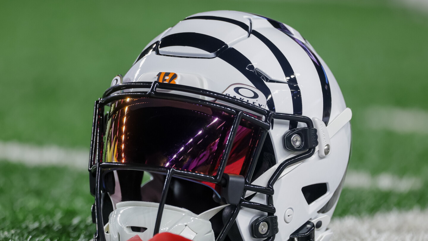 Bengals announce "White Bengal Stripe" game vs. Ravens on New Year's Eve