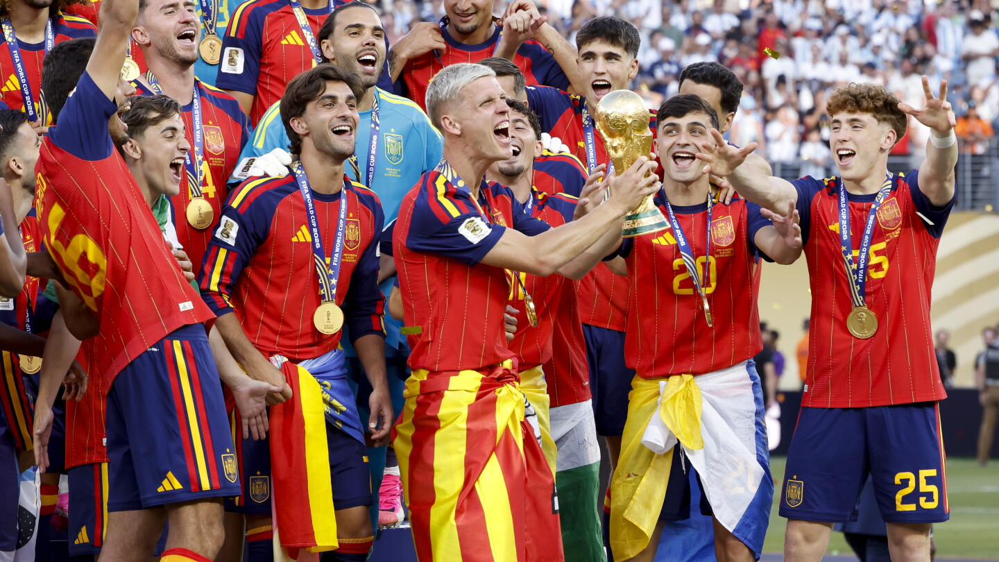 NFL should study the World Cup championship ceremony for ideas