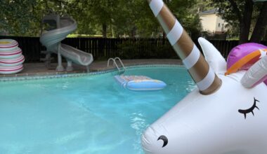 A hot summer trend in the sharing economy? Rental swimming pools