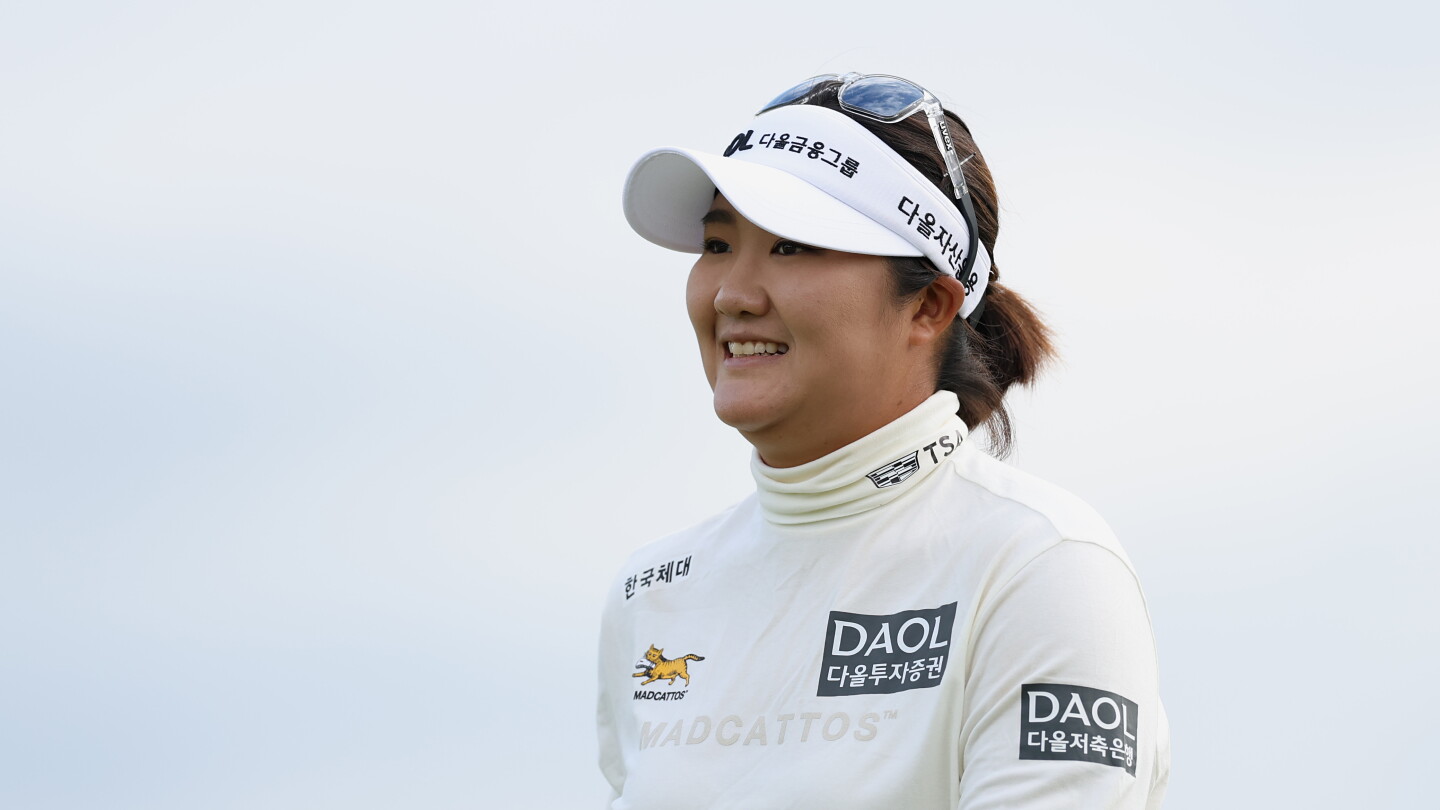 Ryu outshines Korda, trails Thitikul at AIG in bid for third straight major