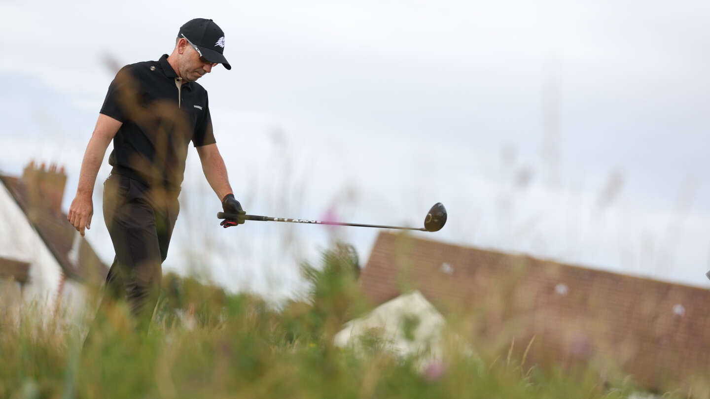 Sergio Garcia misses at Open final qualifying after lasagna issue