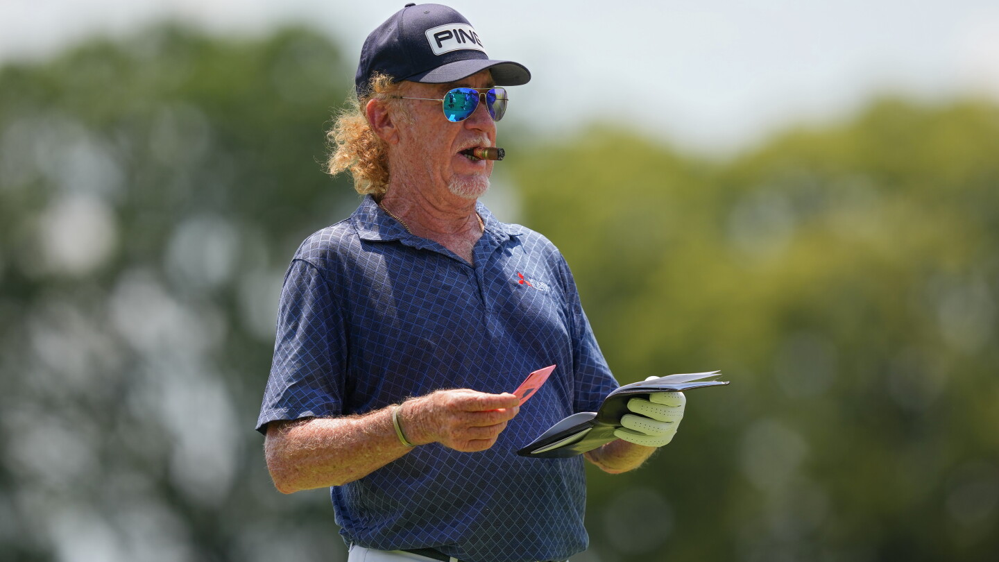 George McNeill, Miguel Angel Jimenez make move up U.S. Senior Open leaderboard