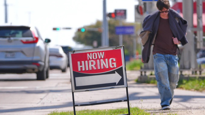US jobless claims fall to 215,000 as layoffs remain historically low