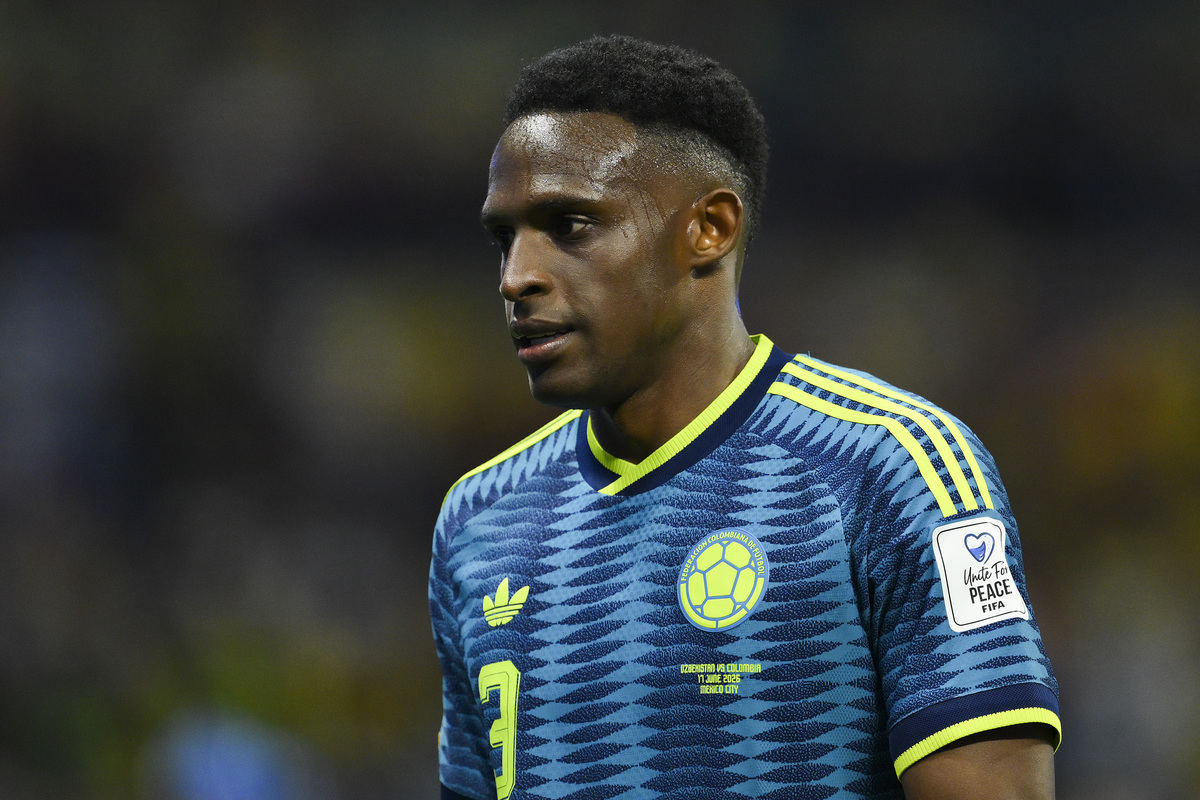 MEXICO CITY, MEXICO - JUNE 17: Jhon Lucumi #3 of Colombia looks on during the FIFA World Cup 2026 Group K match between Uzbekistan and Colombia at Mexico City Stadium on June 17, 2026 in Mexico City, Mexico. (Photo by David Ramos/Getty Images)