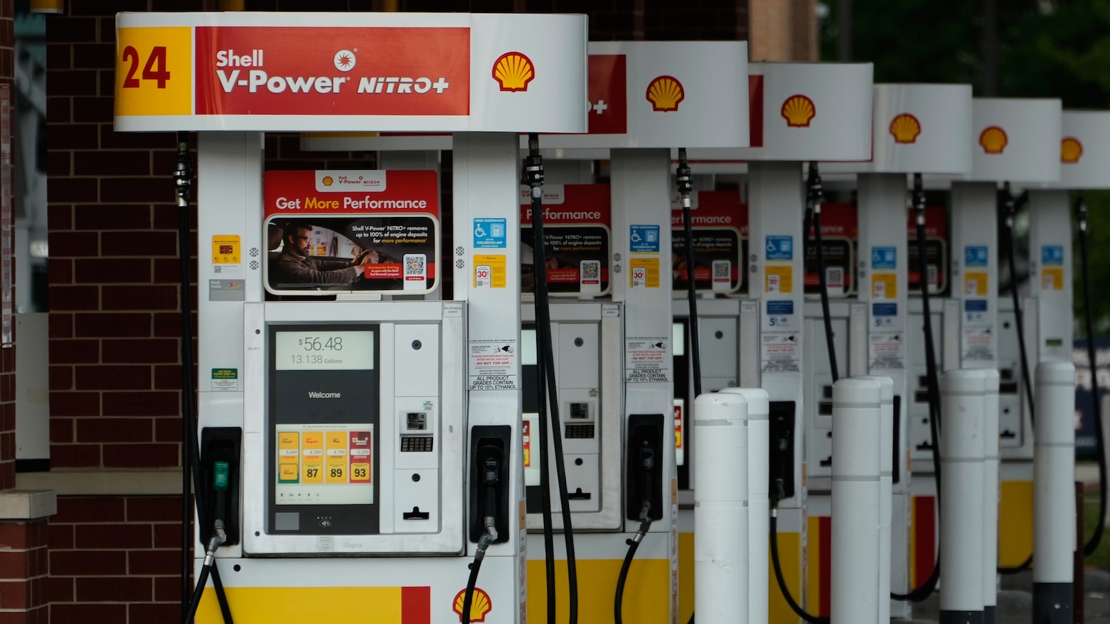 Falling gas prices likely cut inflation last month