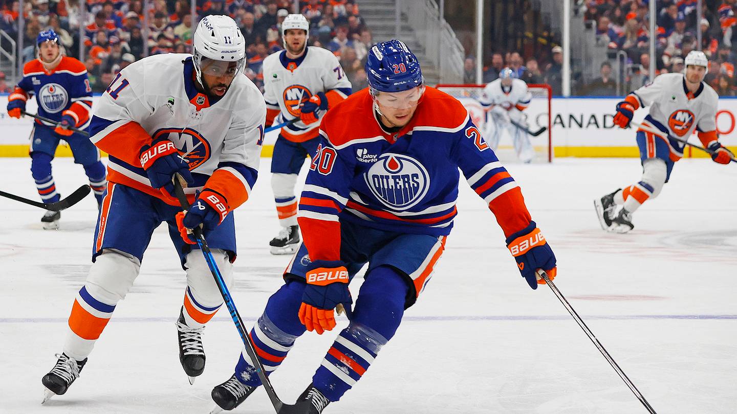 4 former Bruins who are still without a job heading into the 2026-27 season