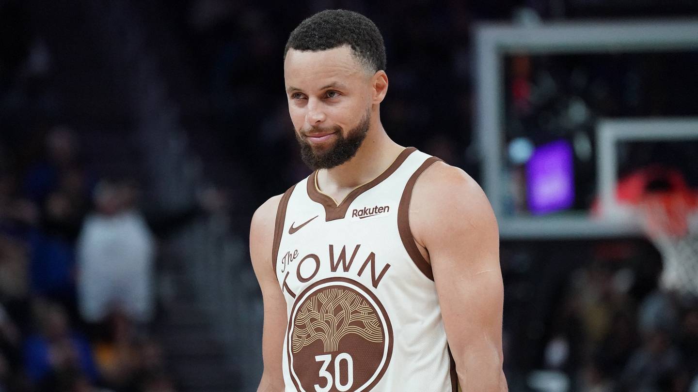 Proposed Steph Curry-to-Hornets blockbuster trade would shock the NBA