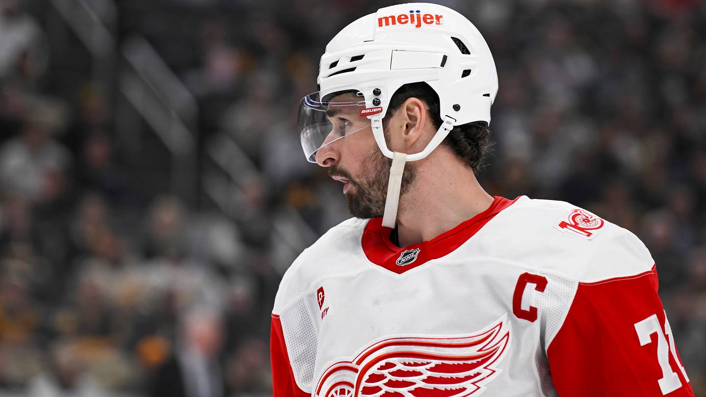 NHL: MAR 31 Red Wings at Penguins