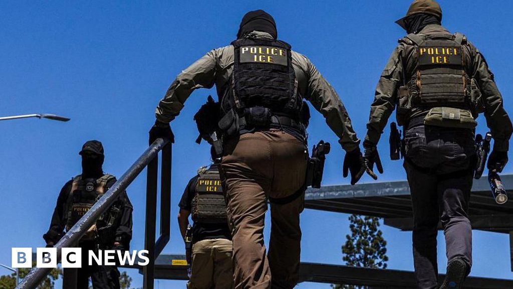 ICE arrests captain in New York Harbor boat accident that killed mother and infant - BBC
