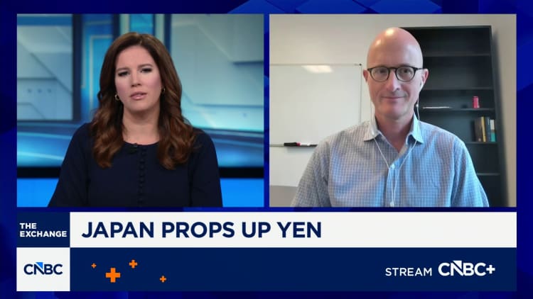 Unprecedented weakness in the Japanese Yen, says Brookings' Robin Brooks