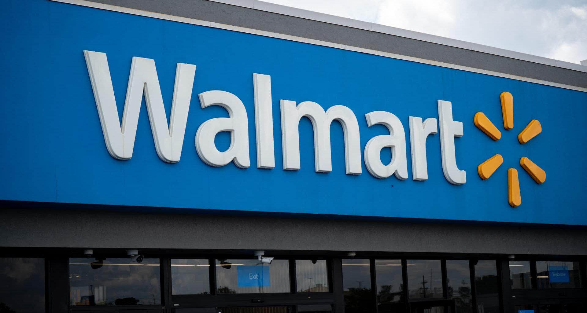 Walmart settles U.S. government's opioid lawsuit