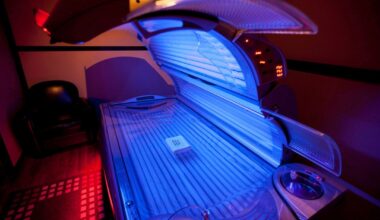 Tanning Is Having a Comeback. Experts Are Worried