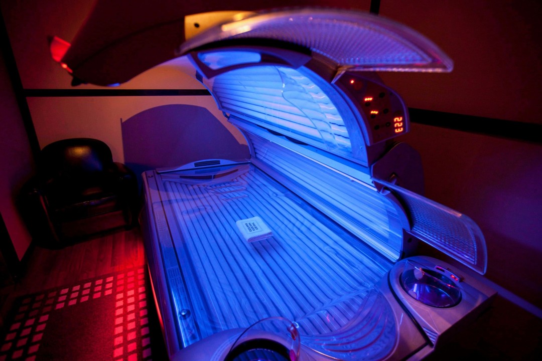 Tanning Is Having a Comeback. Experts Are Worried
