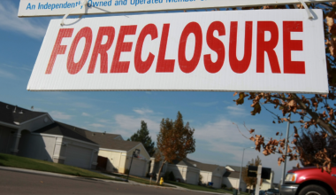 HOA financial strain fuels increase in homeowner foreclosures: report