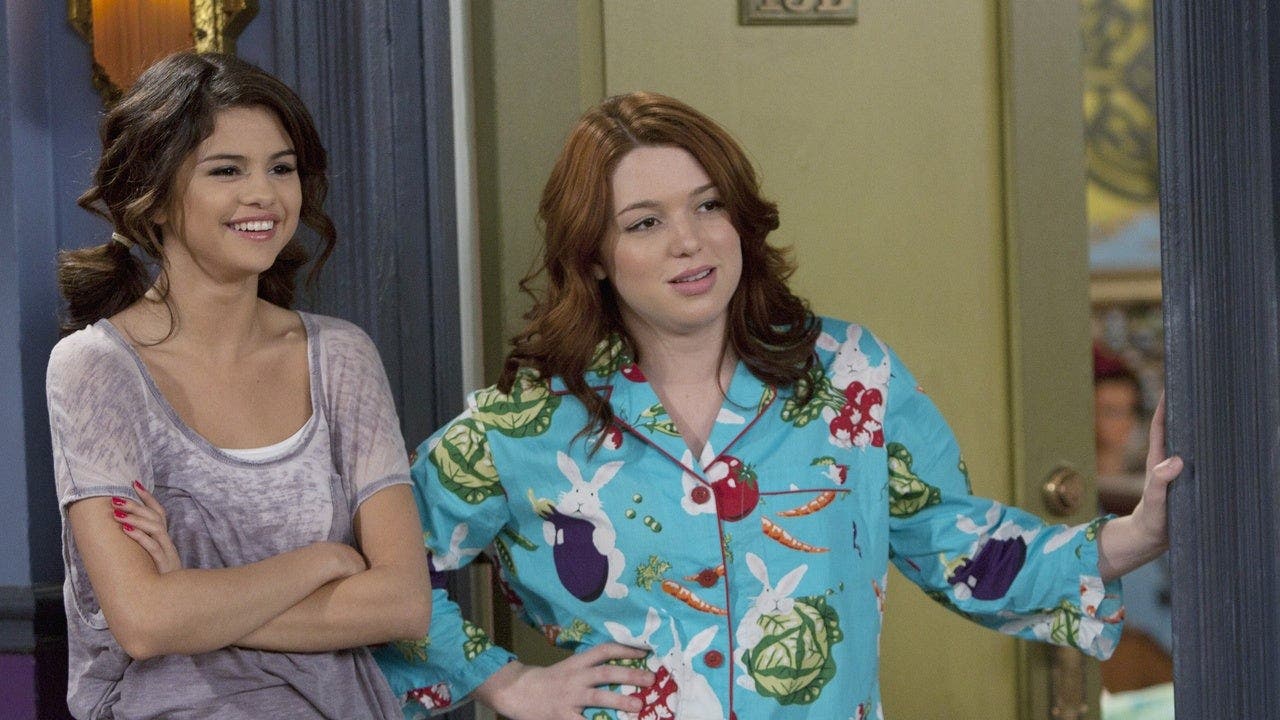 Disney star Jennifer Stone reveals how ER nursing saved her from Hollywood