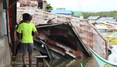 Quake kills 20+ off Indonesia’s Flores - Shafaq News