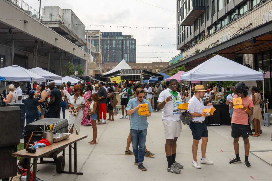 Two thousans people attended the Jollof Festival at Union Market in Washington, D.C.