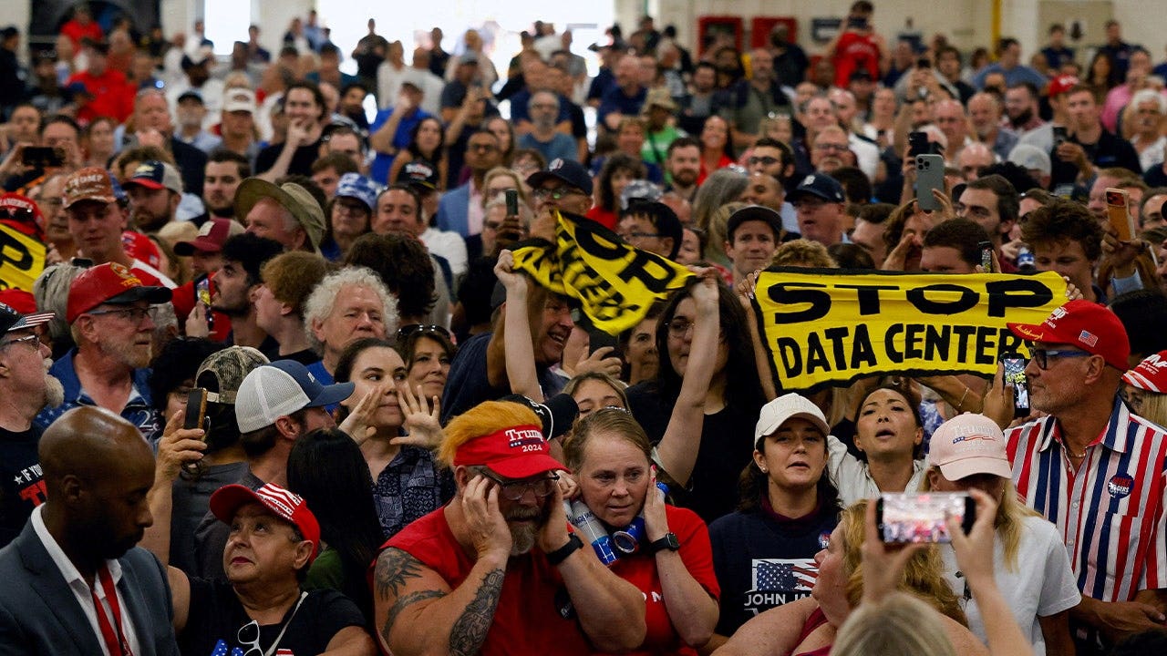 Tea Party founder Amy Kremer launches AI data center revolt bus tour