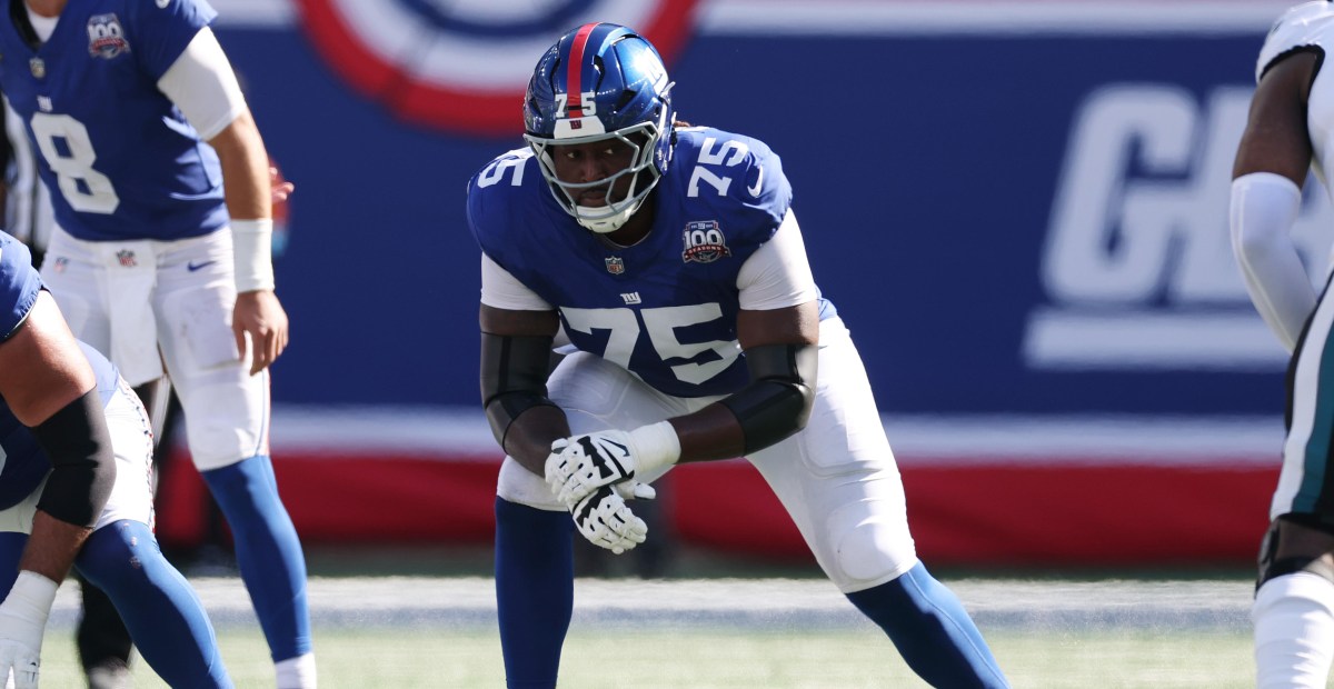 Chiefs to acquire guard Joshua Ezeudu via trade with Giants