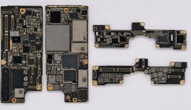 Alleged Foldable iPhone Motherboard Photos Surface Online