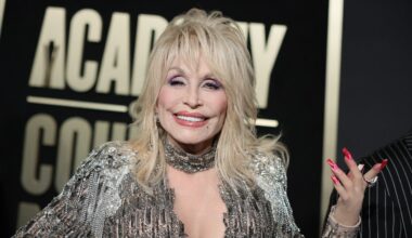 Ella Langley honors Dolly Parton with emotional 'Jolene' cover during Alabama concert