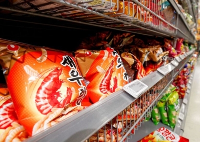 "Still No. 1?" New Snacks Keep Coming, but Korea’s Beloved Snacks Sell 130 Billion Won Even After 50 Years