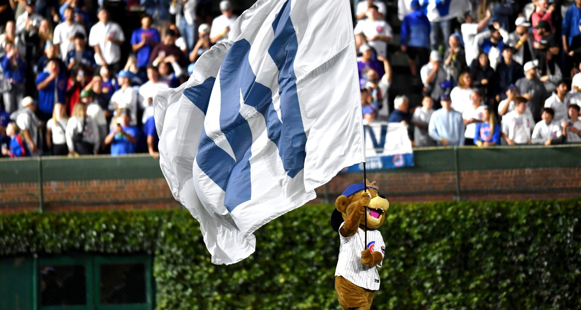 Cubs, Nationals in Trademark Fight with WNBA Over ‘The W’