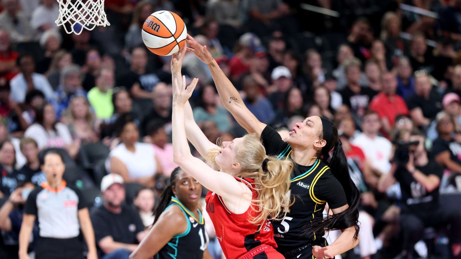 Sparks snap six-game losing streak after win over Fire