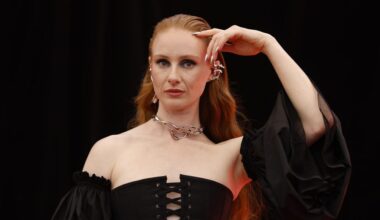 Vera Blue covers Radiohead's 'Creep' for triple j's Like A Version