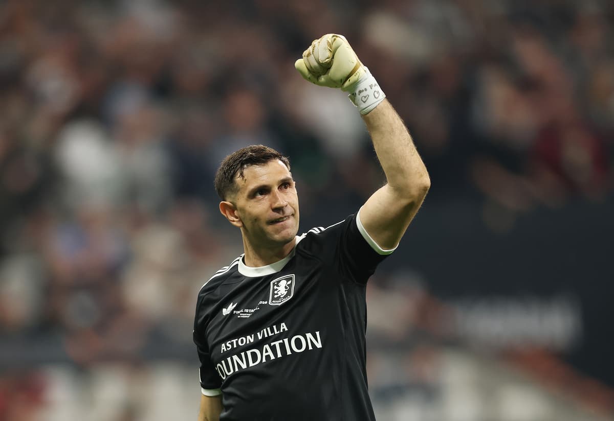 Chelsea issue Martinez transfer stance amid goalkeeper domino - London Evening Standard
