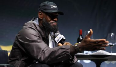 LeBron James Gives Jeezy the Key to Las Vegas and More Trending Videos from Latest Concert