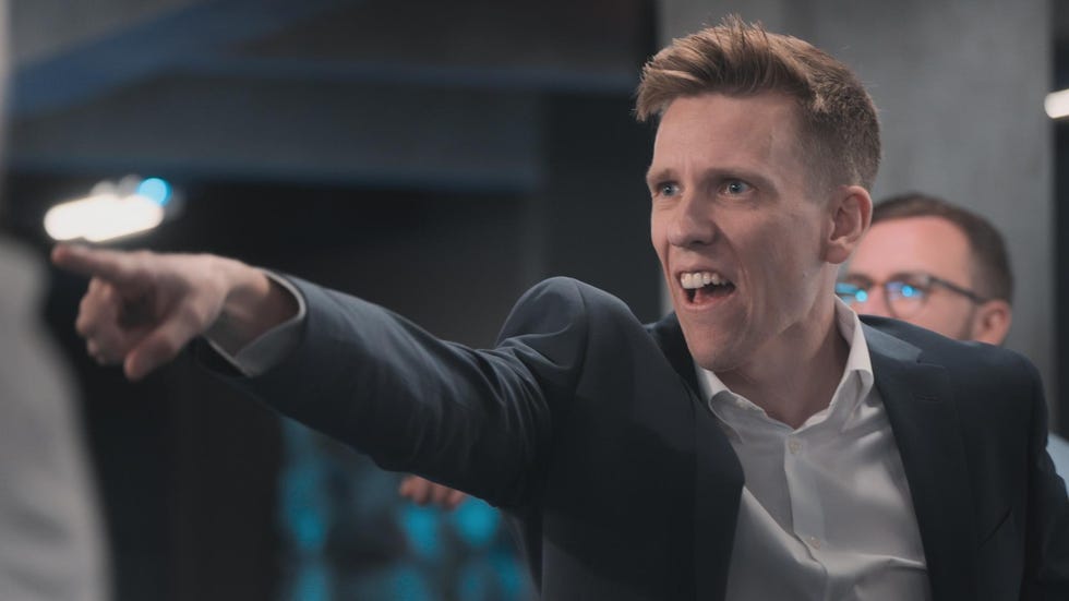 pictured: steve shouting and pointing camera left at hunter hq. pictured: steve shouting and pointing camera left at hunter hq.