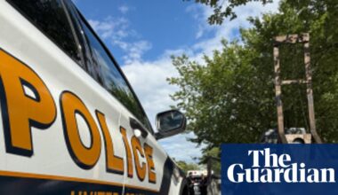US Capitol police arrest California man with guillotine in truckbed | Washington DC